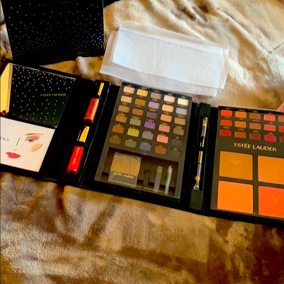 Estee Lauder Makeup Case - Picture 1 of 1